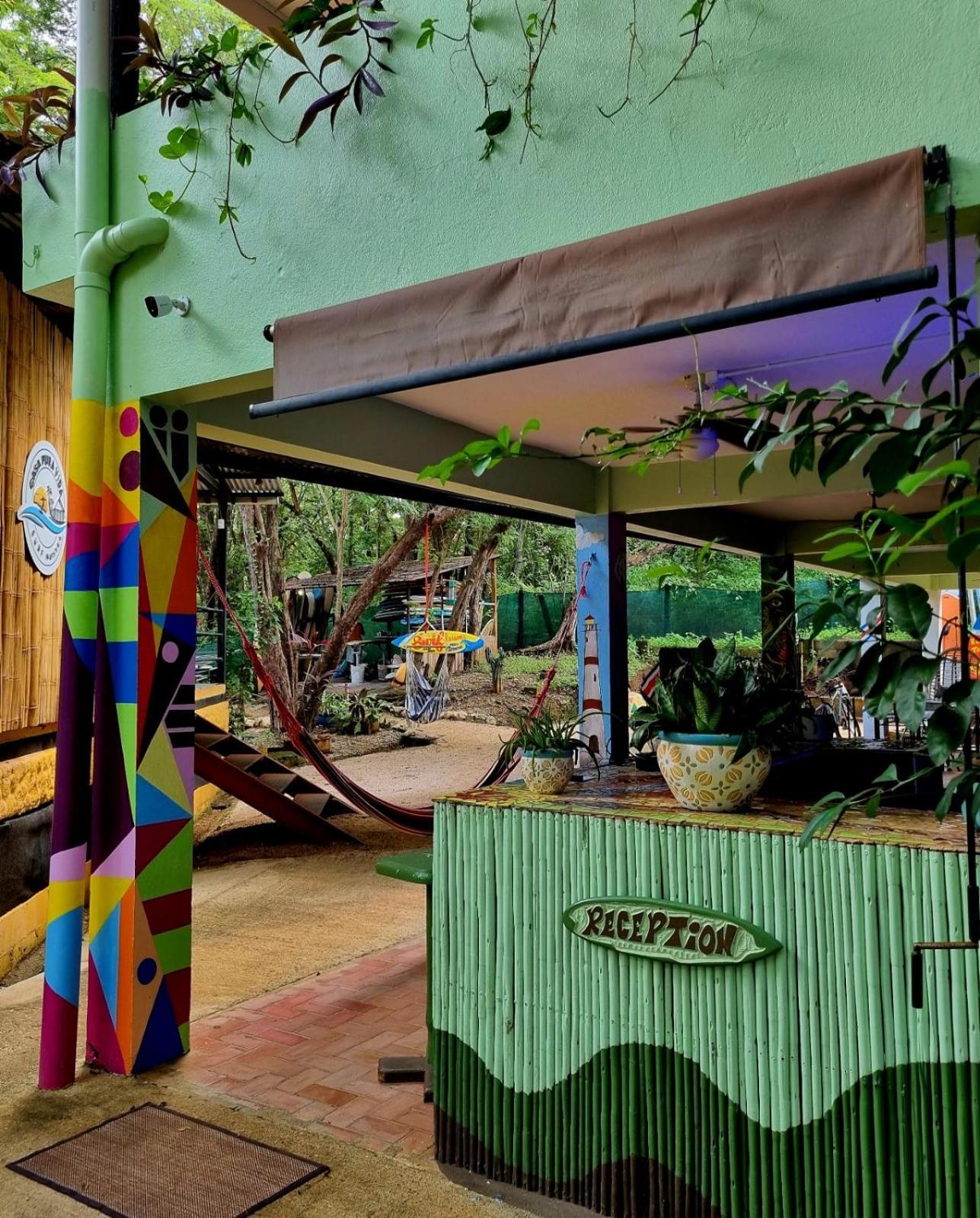 Casa Pura Vida Surf Hostel - Tamarindo Costa Rica Экстерьер фото