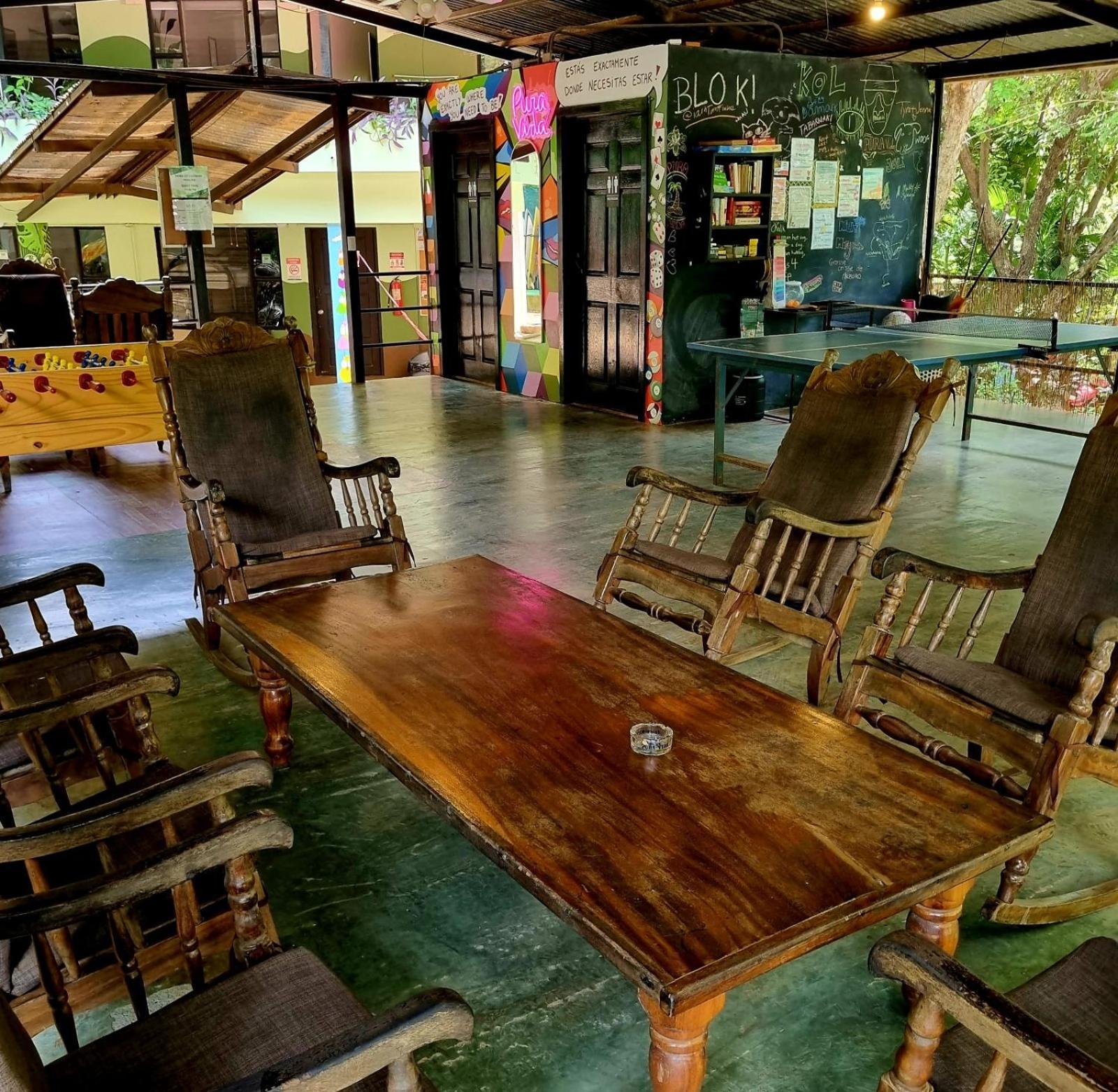 Casa Pura Vida Surf Hostel - Tamarindo Costa Rica Экстерьер фото