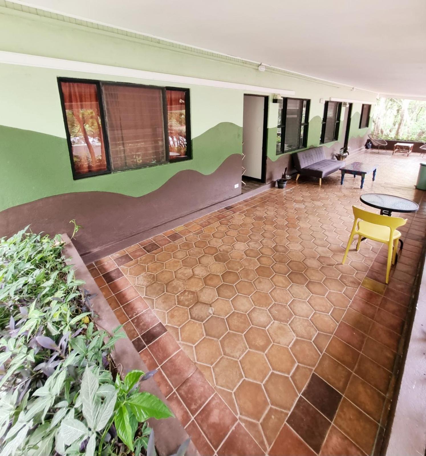 Casa Pura Vida Surf Hostel - Tamarindo Costa Rica Экстерьер фото