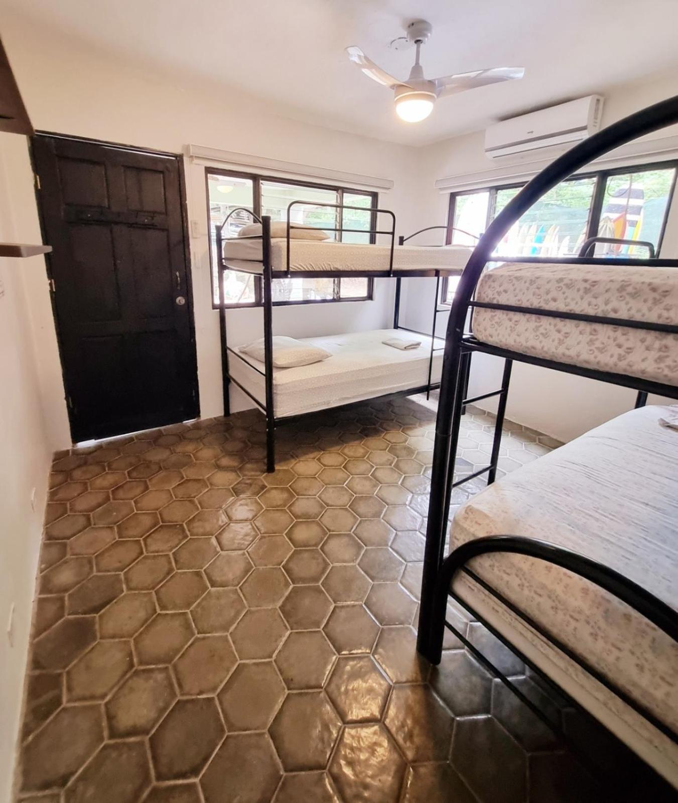 Casa Pura Vida Surf Hostel - Tamarindo Costa Rica Экстерьер фото