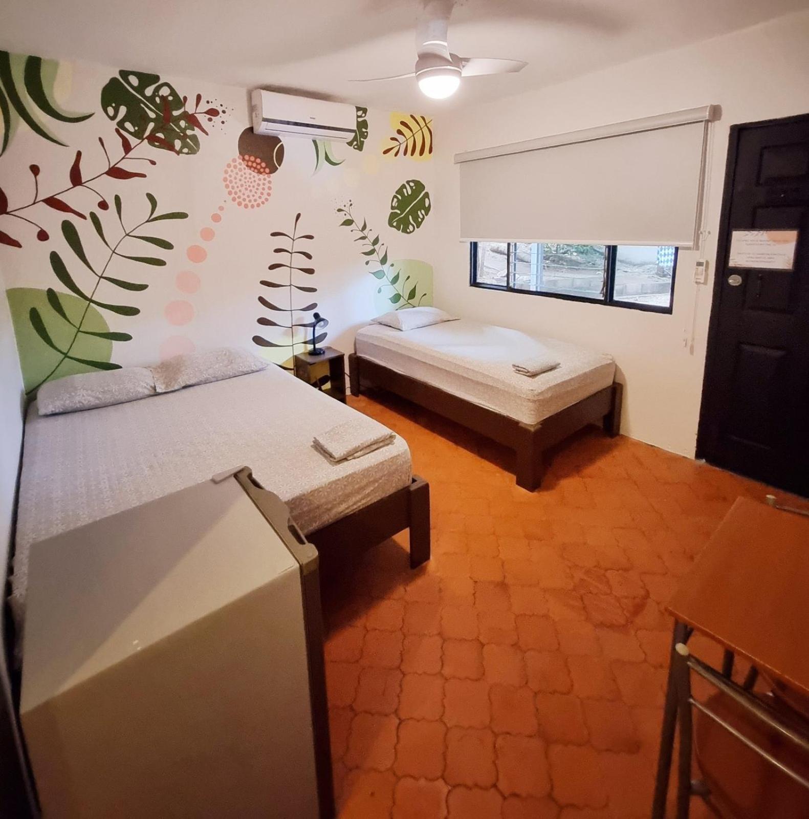 Casa Pura Vida Surf Hostel - Tamarindo Costa Rica Экстерьер фото