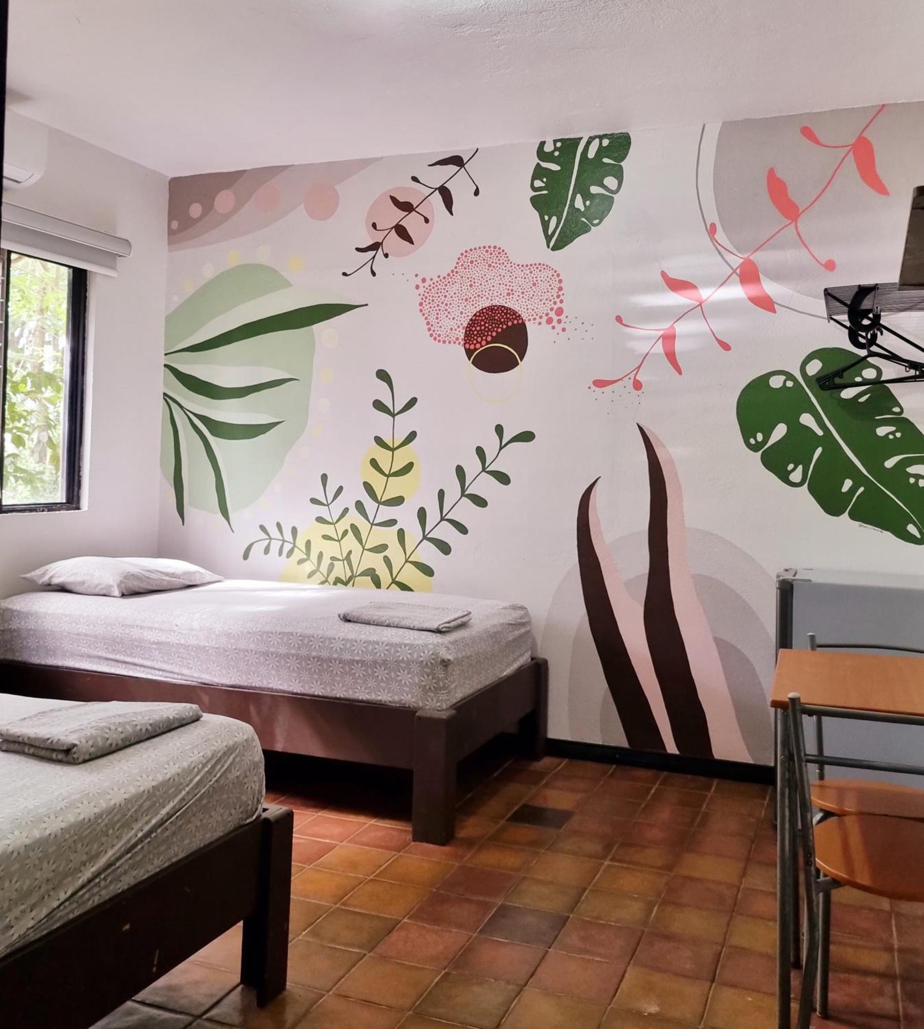 Casa Pura Vida Surf Hostel - Tamarindo Costa Rica Экстерьер фото