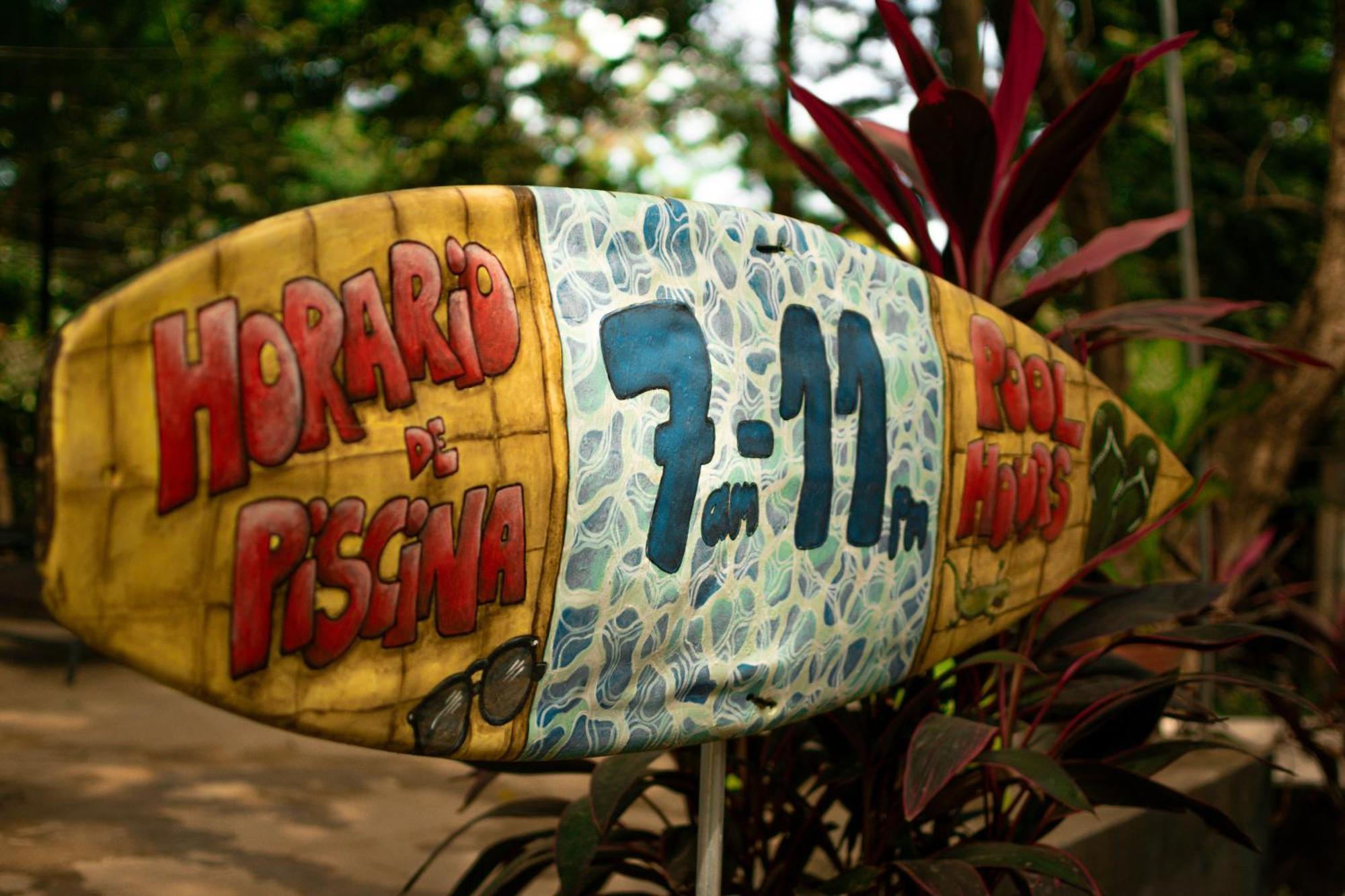 Casa Pura Vida Surf Hostel - Tamarindo Costa Rica Экстерьер фото